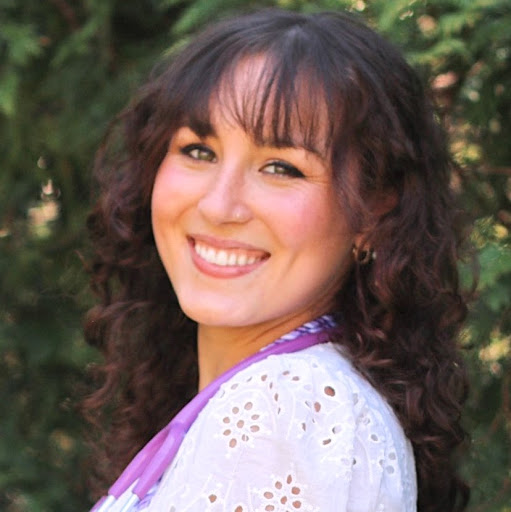 Emily Freedman Photo 21