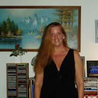 Laurie Robins Photo 19