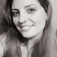 Stephanie Raymond Photo 23