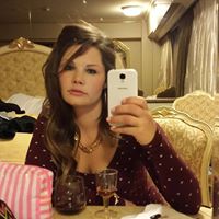 Holly Mckee Photo 2