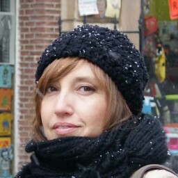 Elisa Salinas Photo 9