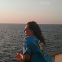 Stephanie Biggs Photo 17