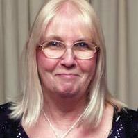 Lynda Reid Photo 35