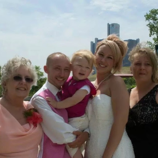 Debbie Ray Photo 11