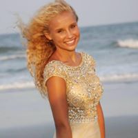 Anna Dyer Photo 9