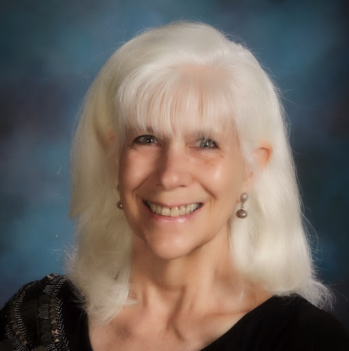 Vicki Lyons Photo 13