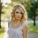 Maria Howard Photo 4