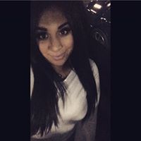 Stephanie Nicholas Photo 26