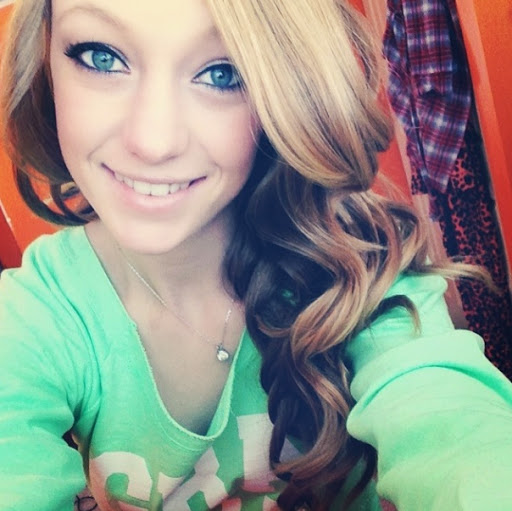 Sarah Mayes Photo 5