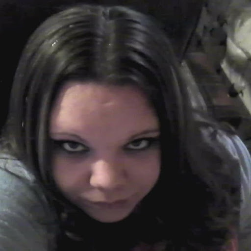 Cassandra Combs Photo 28