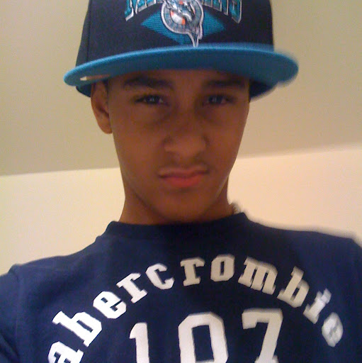 Christopher Aponte Photo 13