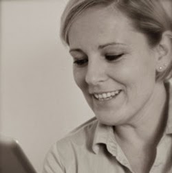 Anna Schmidt Photo 17