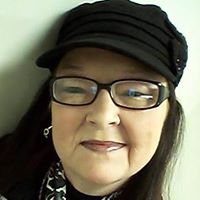 Charlotte Johns Photo 10