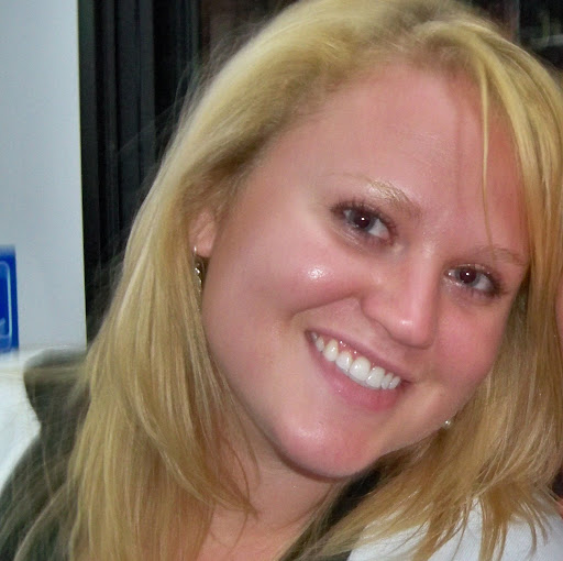 Erika Baker Photo 36
