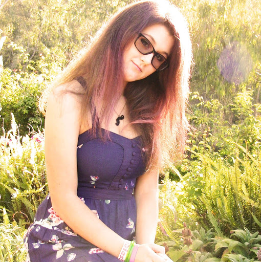Michelle Clark Photo 39