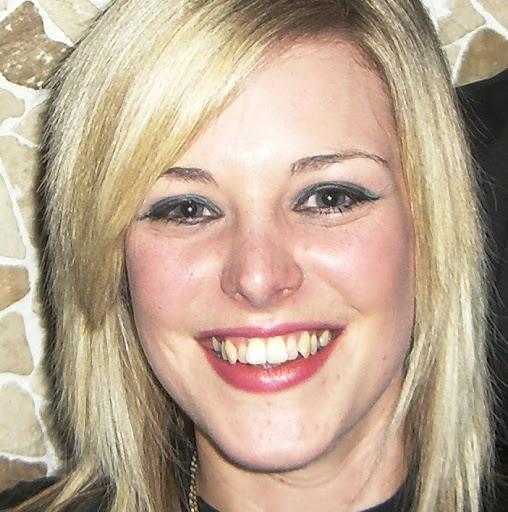 Laura Pearson Photo 9