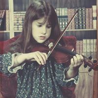 Sarah Darling Photo 33