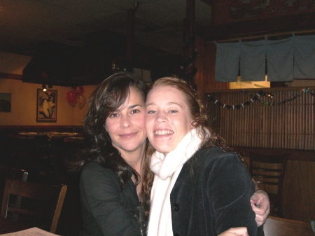 Elizabeth Medina Photo 25