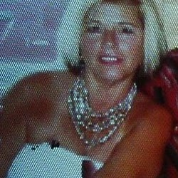 Pamela Lowe Photo 19
