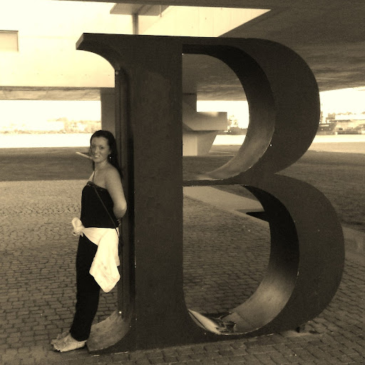 Beatriz Fernandez Photo 32