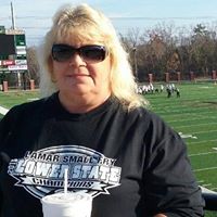 Lisa Knotts Photo 28