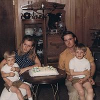 Kelly Taylor Photo 30
