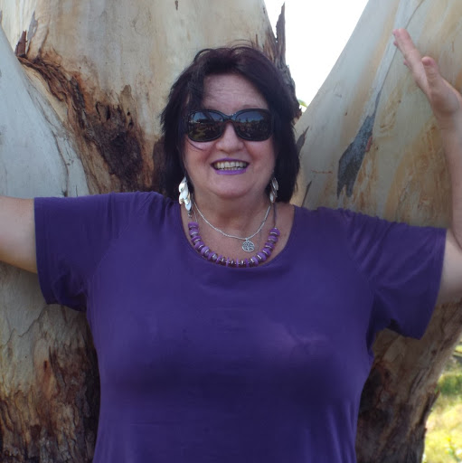 Lynda Fletcher Photo 8