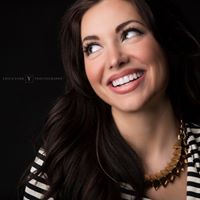 Erika York Photo 7