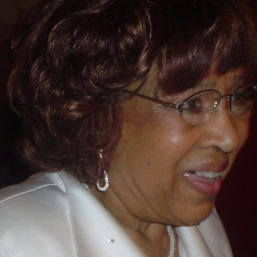 Pauline Scott Photo 35