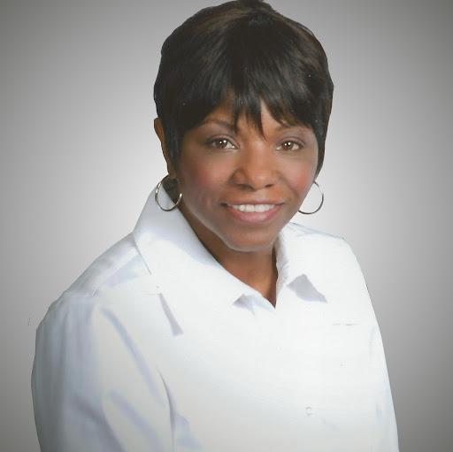 Sherrie Gray Photo 34