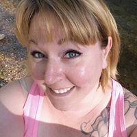 Danielle Kayser Photo 4