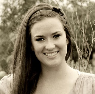 Jennifer Goodyear Photo 21