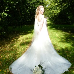 Julie Lacey Photo 24