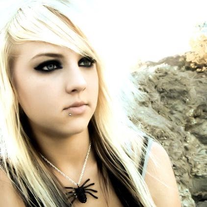 Kristi Hunter Photo 19