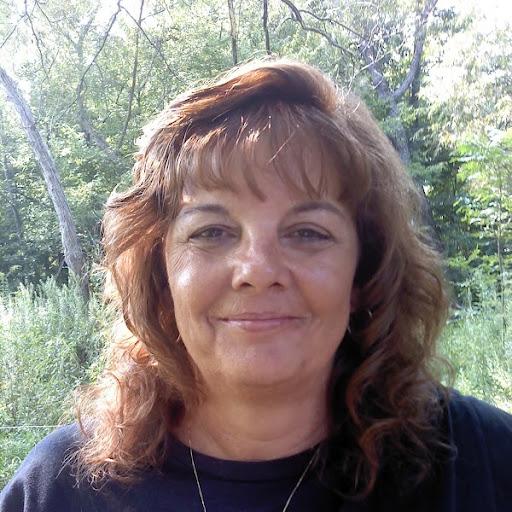Vikki Reynolds Photo 2