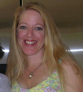 Teri Hawkins Photo 6