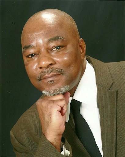 Robert Lacy Photo 41