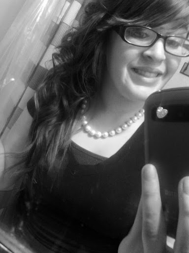 Renee Garcia Photo 32