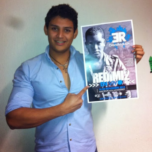 Angel Cantu Photo 41