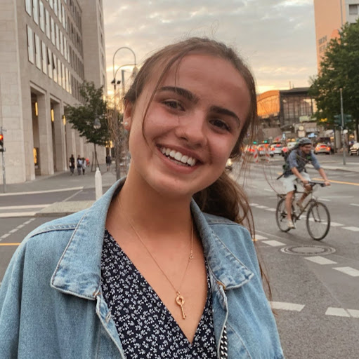 Julia Karcher Photo 3