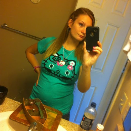 Amanda Michaels Photo 16