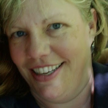 Sonja Simpson Photo 11