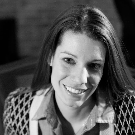 Kelly Reynolds Photo 4