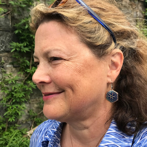 Elizabeth Ackerman Photo 22