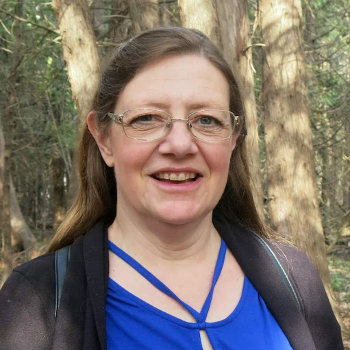 Carolyn Lambert Photo 29