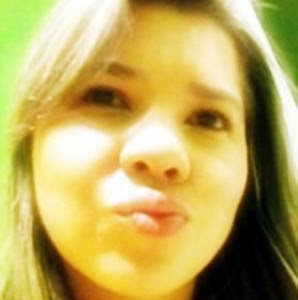 Roberta Chaves Photo 8