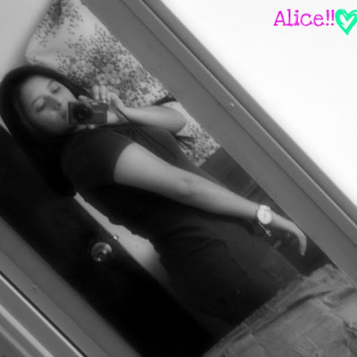 Alicia Lemus Photo 17