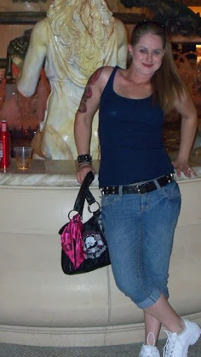 Christina Vaughn Photo 17