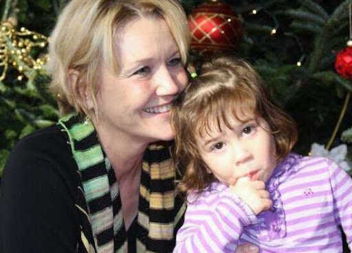 Laura Scott Photo 15