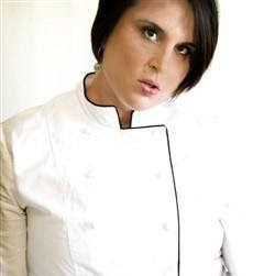 Andrea Strauss Photo 11